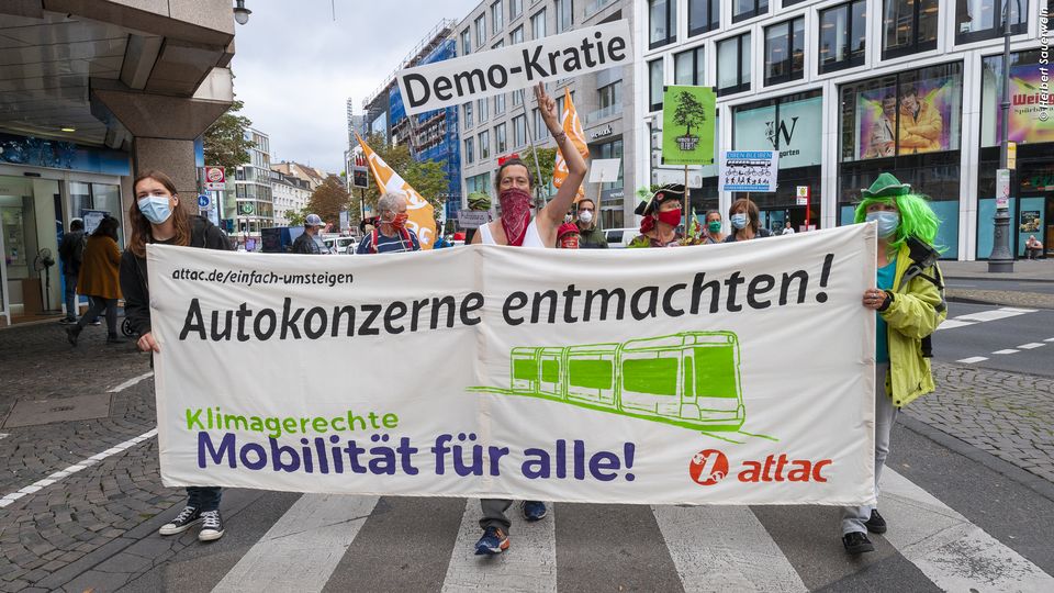 Auto-kratie Versus Demo-kratie - Attac Deutschland - Www.attac.de