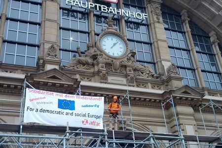 Solidaritätsaktion am Frankfurter Hauptbahnhof